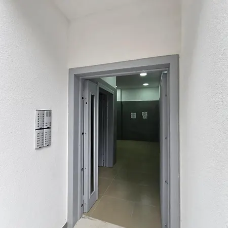 公寓 Univers 地拉那