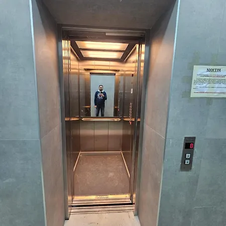 公寓 Univers 地拉那