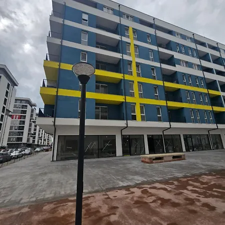 Univers Apartment *