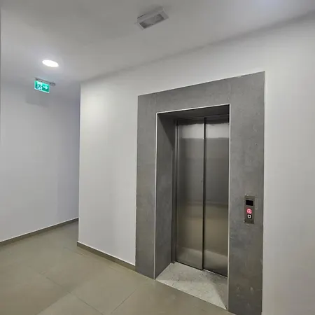 Apartment Univers *
