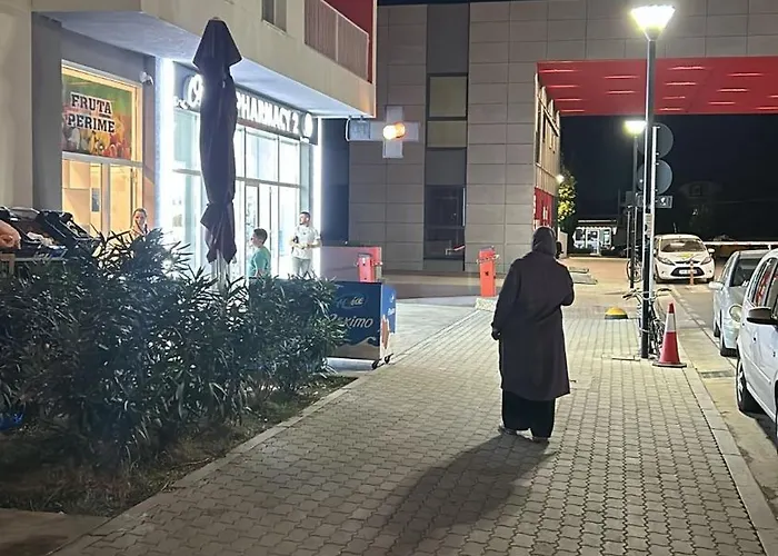 Univers טיראנה